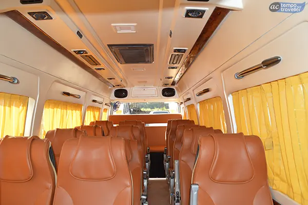 17 Seater Tempo Traveller