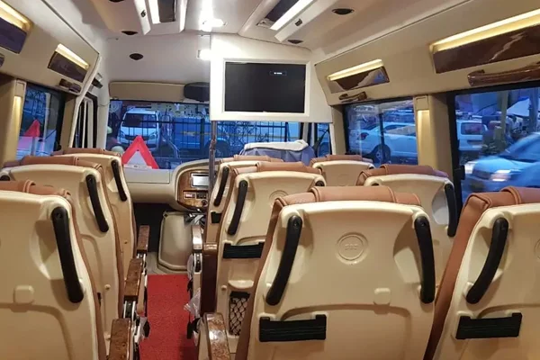 18 Seater Maharaja Tempo Traveller